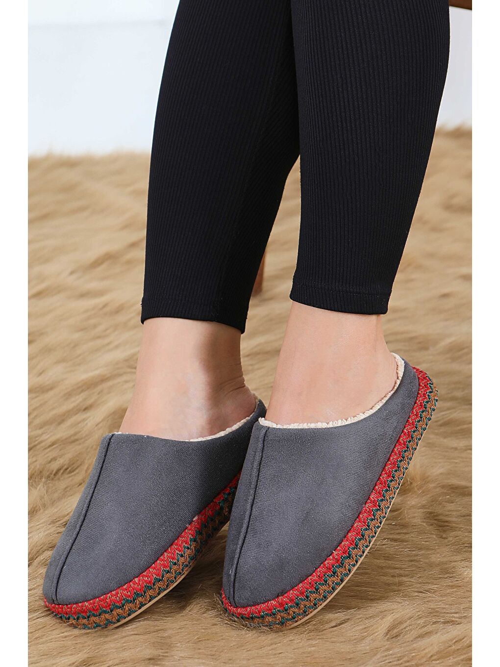 Kadın Antrasit Yanları Nakışlı Ev Terliği - 27781-ANTRASIT-2