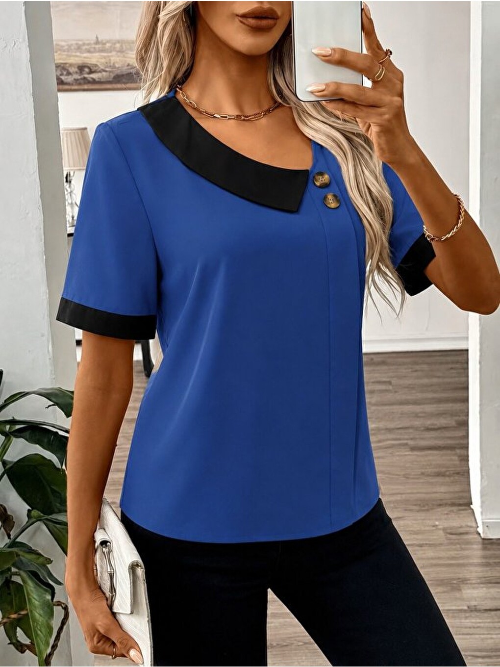 Mavi Kadın Kısa Kollu Asımetrik Yaka Detaylı Düğmeli Dubai Bluz-1