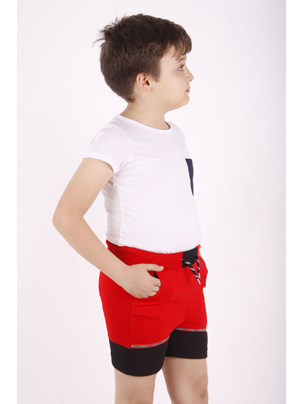 Kırmızı Erkek Çocuk Sport Şeritli Garnili Şort-1