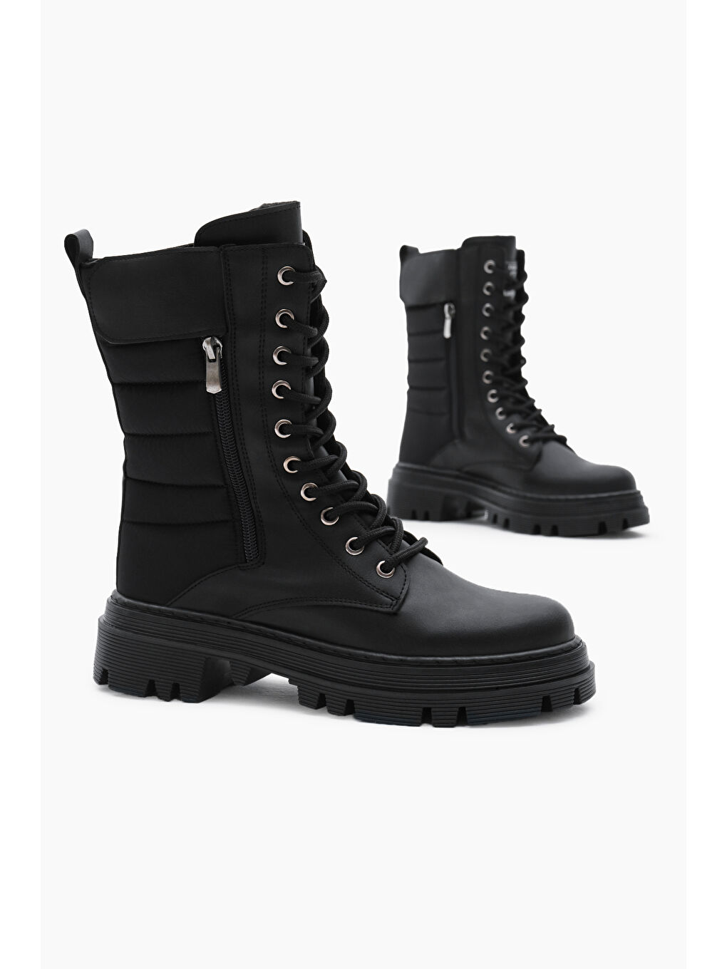 Kadın Siyah Cilt Termo Taban Nakışlı Dilim Desenli Cırtlı Bağcıklı ve Fermuarlı Bot