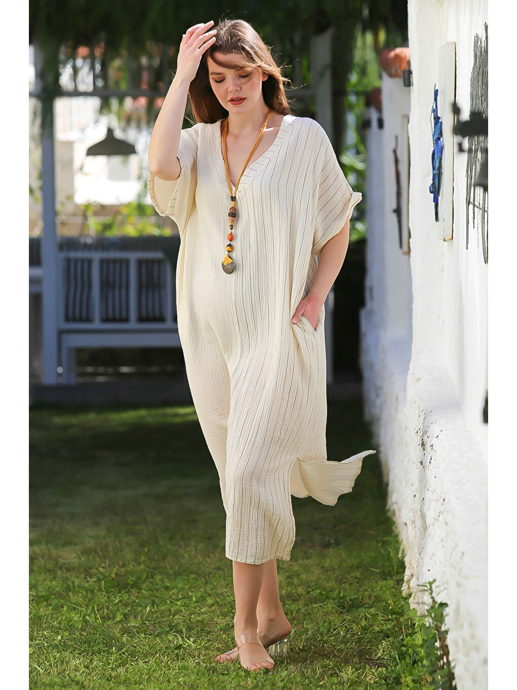 Ekru Krem V Yaka Kısa Kol Yıkamalı Yırtmaçlı Casual Müslin Oversize Dokuma Elbise 125 76-4