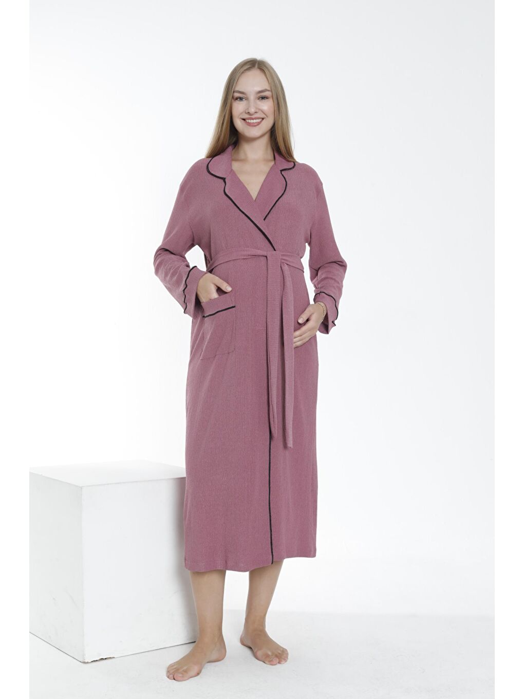 Pembe Gül Kurusu Yaka ve Kol Şerit Detaylı Uzun Hamile ve Lohusa Bürümcük Kumaş Sabahlık-2