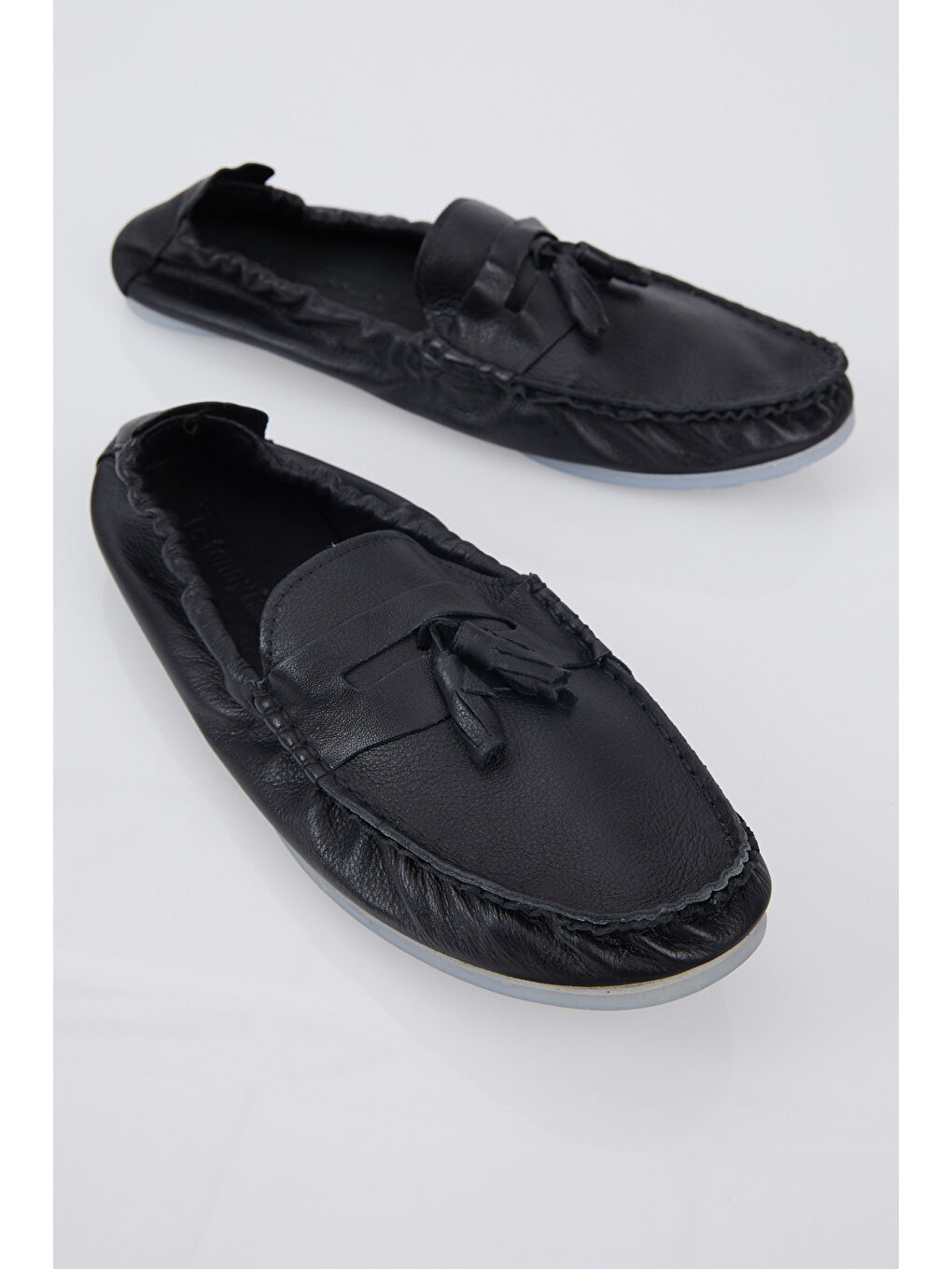 Erkek Siyah Önü Püsküllü Arkası Lastikli Rahat Kalıp Hakiki Deri Loafer-2