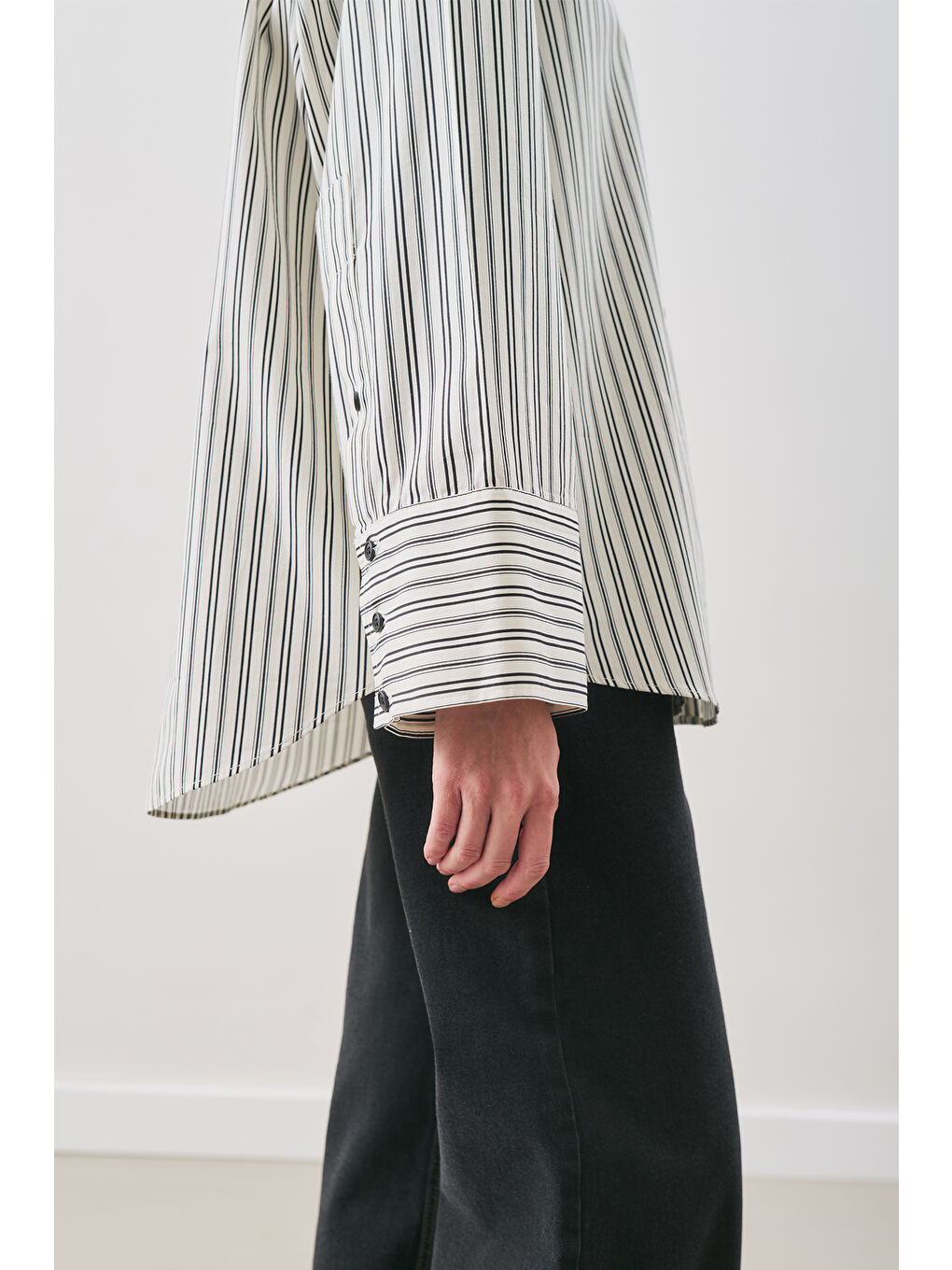 Oversıze Çizgili Gömlek Siyah Çizgi-4