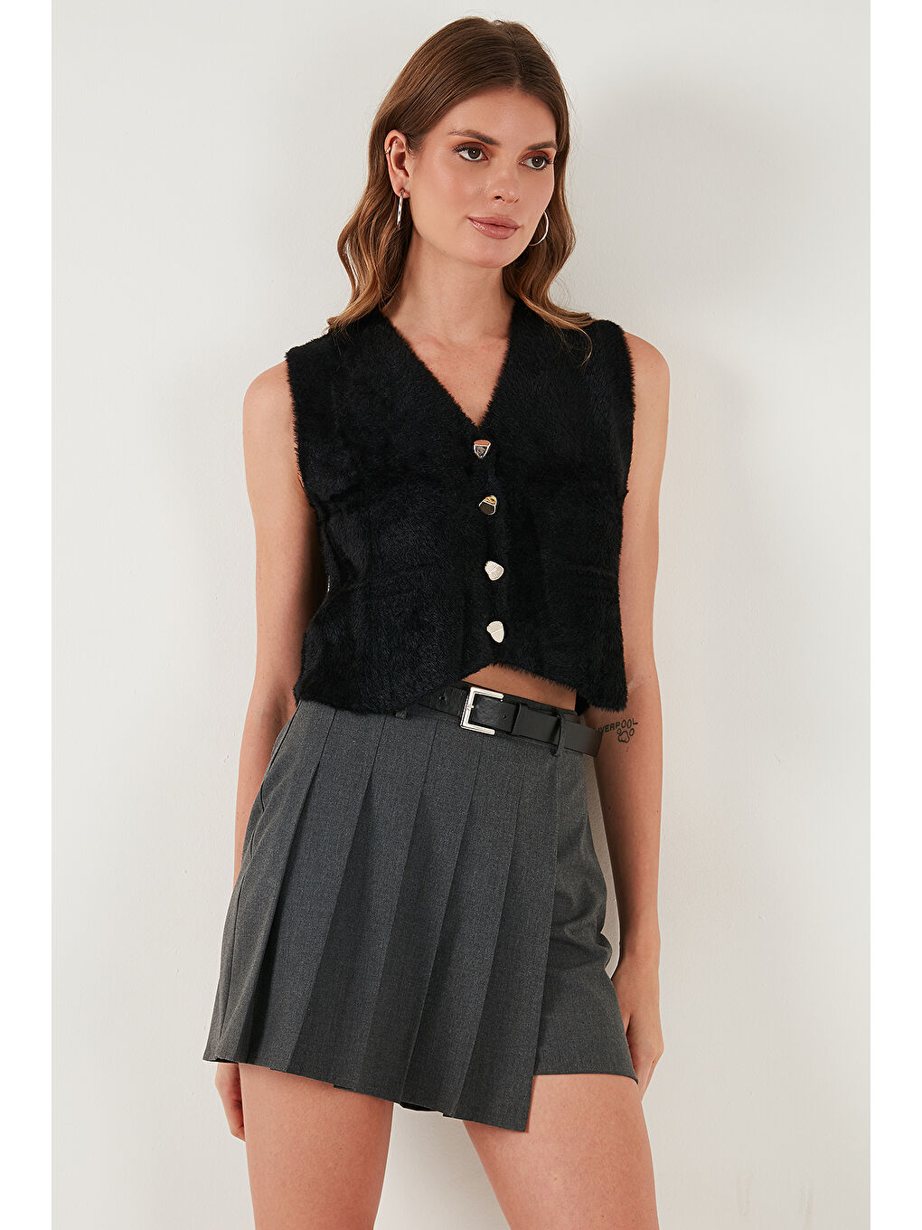 Siyah Regular Fit V Yaka Yumuşak Dokulu Düğmeli Yelek 4615241-3