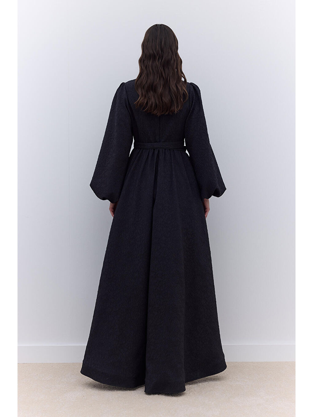 Jakarlı Kuyruklu Abiye Elbise Siyah-5