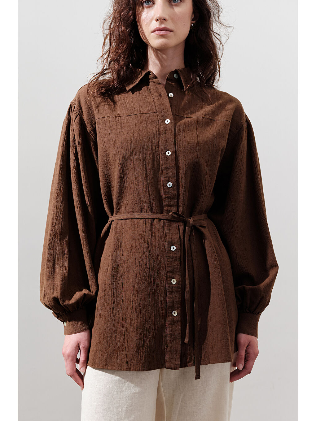 Pamuklu Balon Kol Gömlek Kahverengi-3