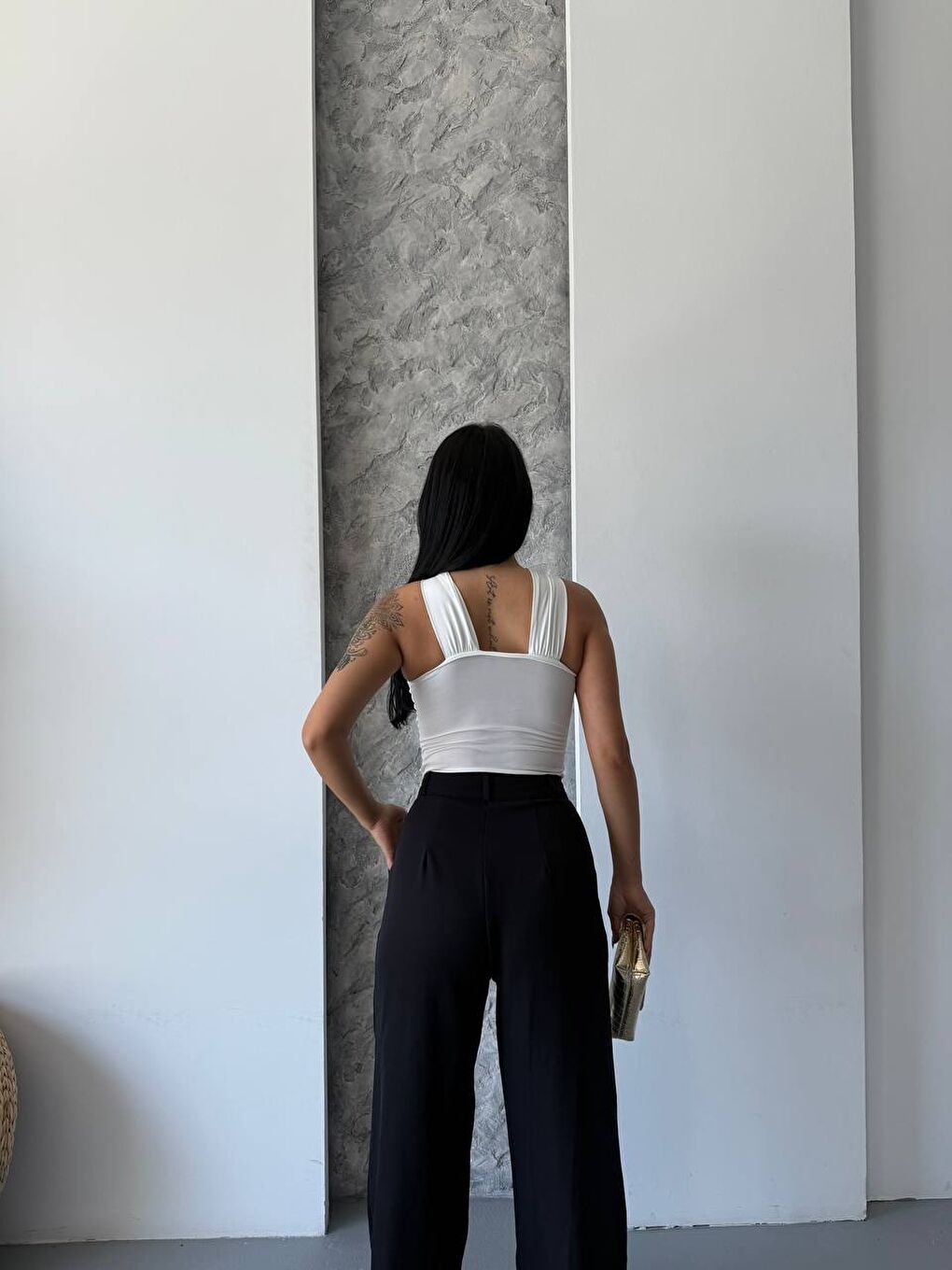 Beyaz Sandy Kumaş Yaka Detay Bluz-2