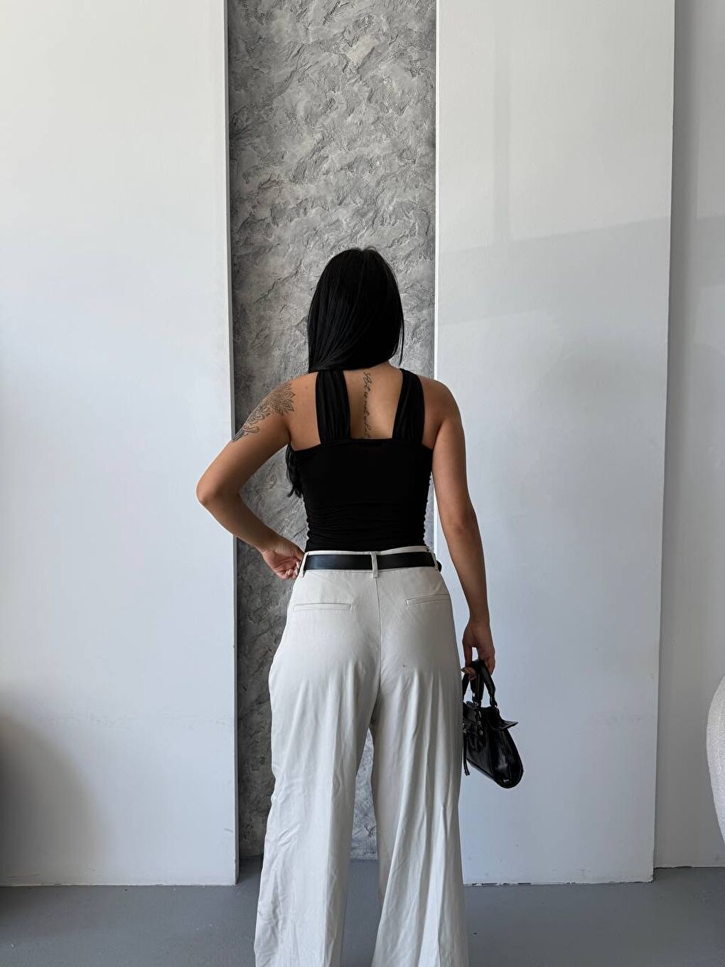 Siyah Sandy Kumaş Yaka Detay Bluz-1