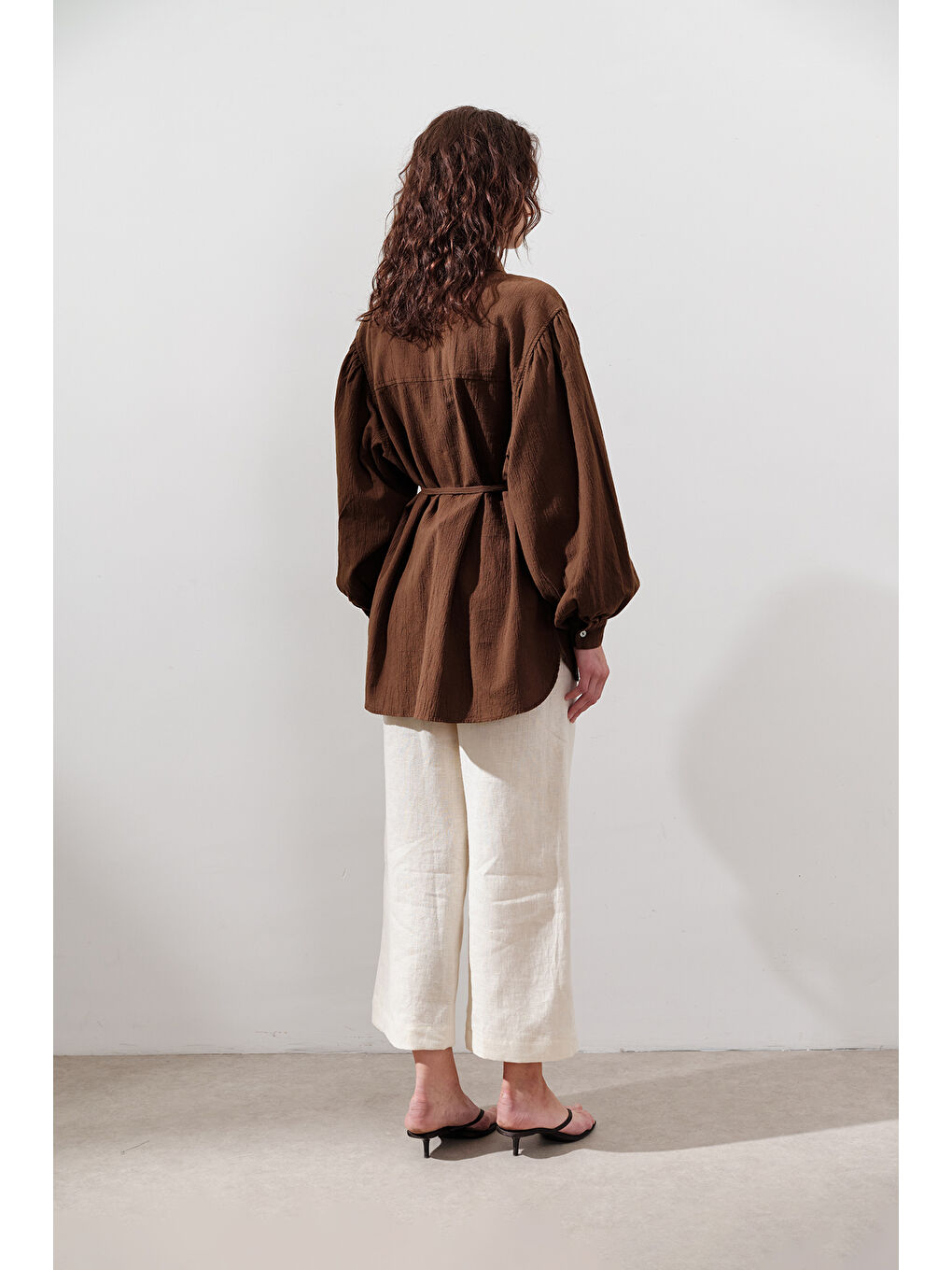 Pamuklu Balon Kol Gömlek Kahverengi-5