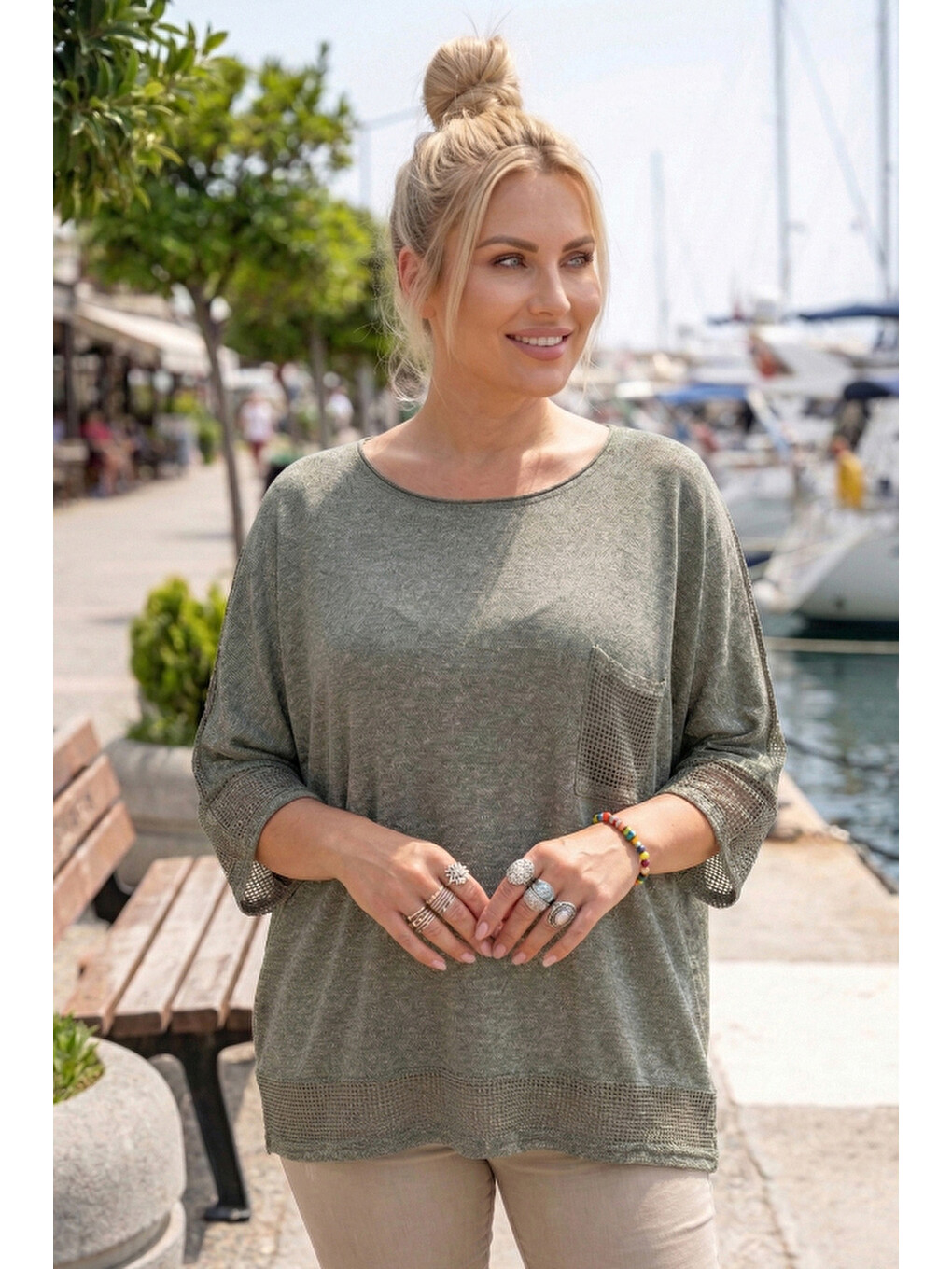 Haki Bisiklet Yaka 3/4 Kol, Kol Ve Etek Ucu File Detaylı Casual Müslin Oversize Dokuma Bluz 60 65-1