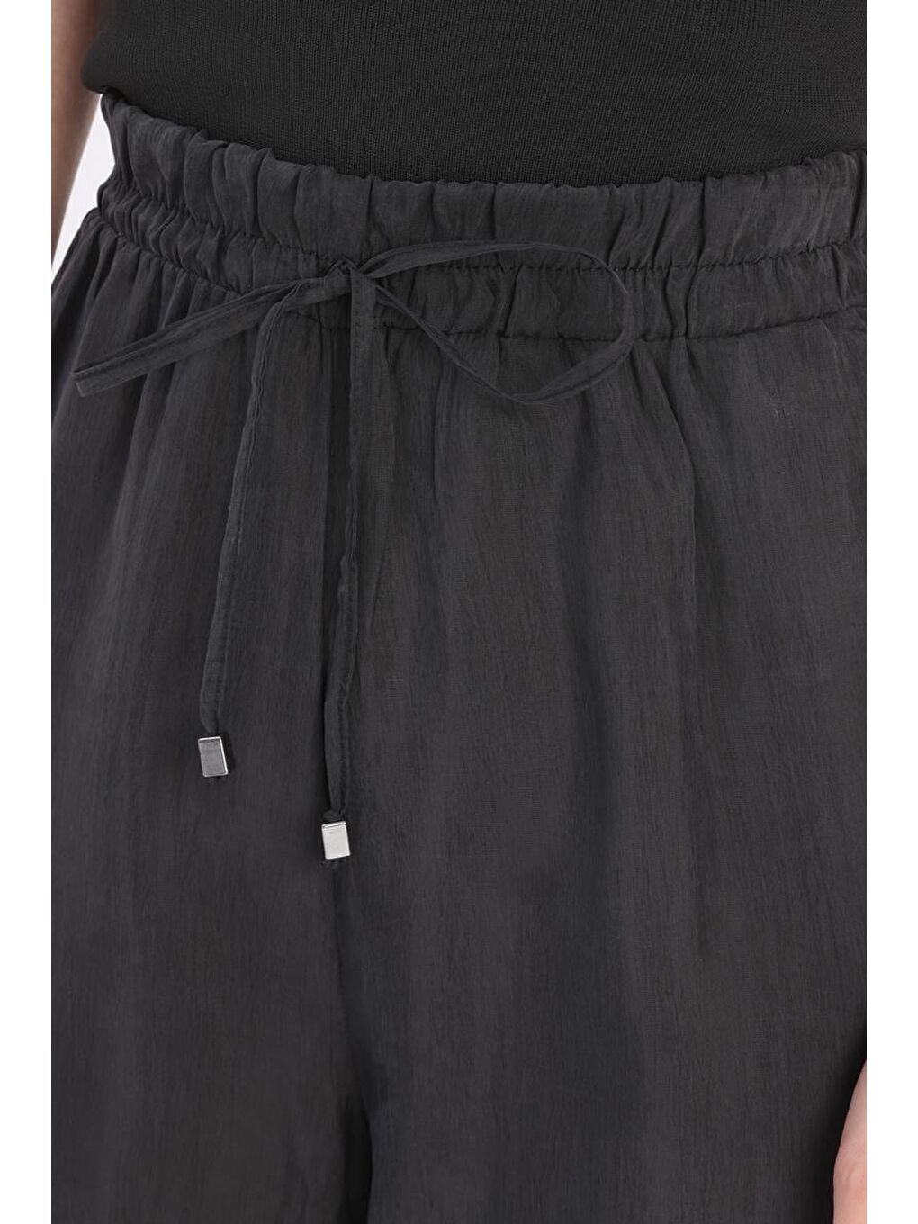 Siyah-Beli Lastikli Bol Paça Pantolon-4