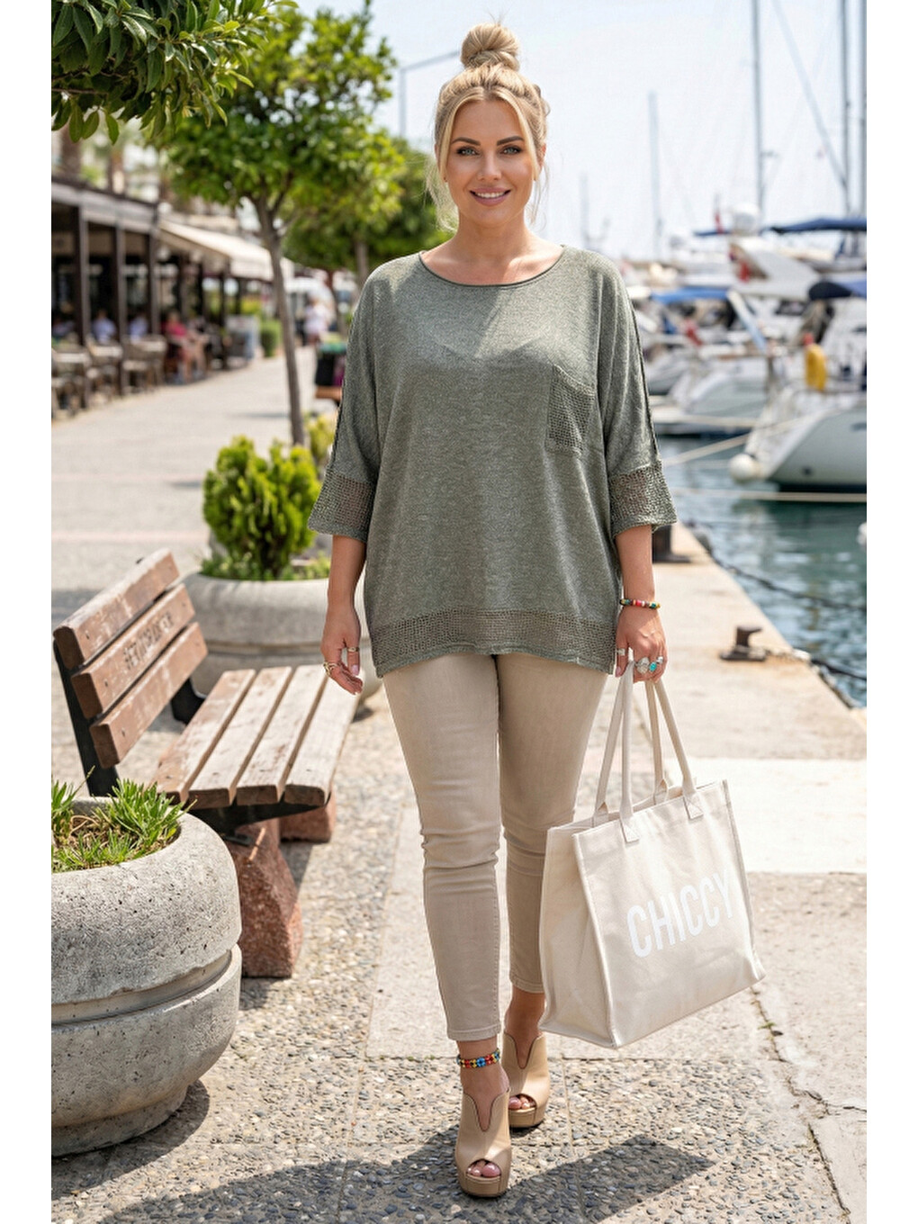 Haki Bisiklet Yaka 3/4 Kol, Kol Ve Etek Ucu File Detaylı Casual Müslin Oversize Dokuma Bluz 60 65-3