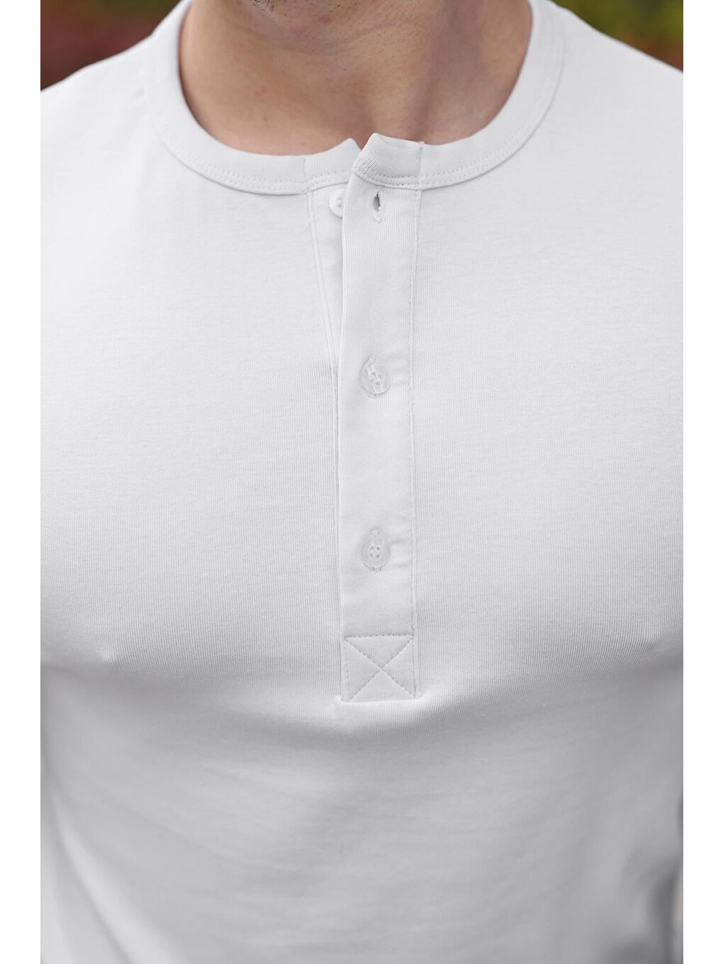 Beyaz Yarım Düğmeli Slim Fit Erkek Tişört E7186-4
