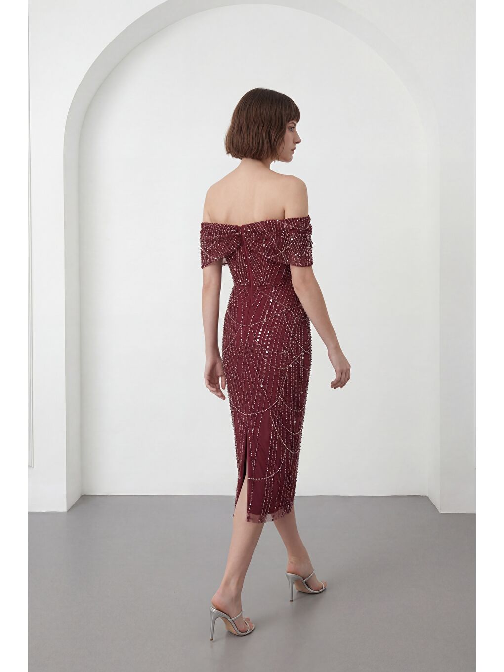 Kadın Bordo Kayık Yaka Boncuklu Midi Abiye Elbise-5