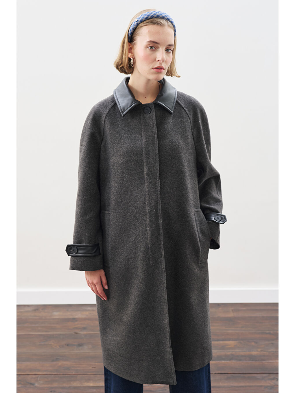 Deri Detaylı Kaşe Kaban Antrasit-2