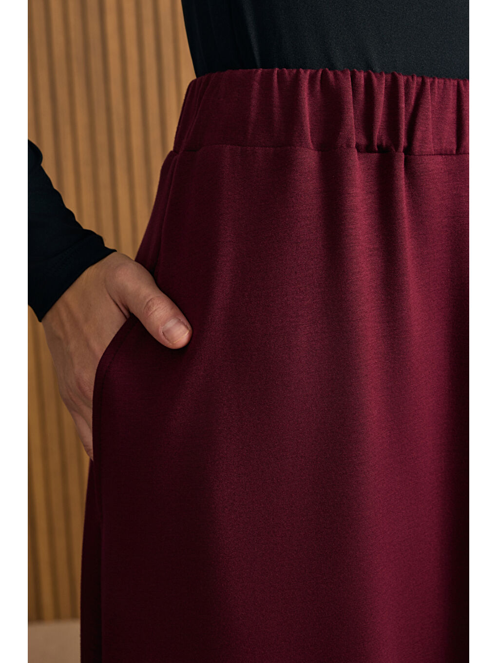 Bordo Beli Lastikli Örme Kloş Etek-5