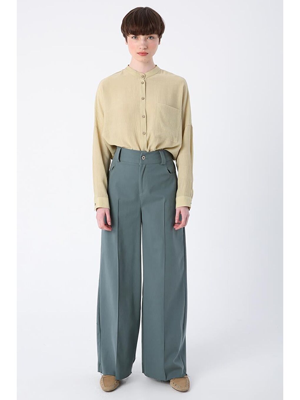 Pastel Yeşili-Pamuklu Paçası Püsküllü Nervürlü Bol Paça Pantolon-1