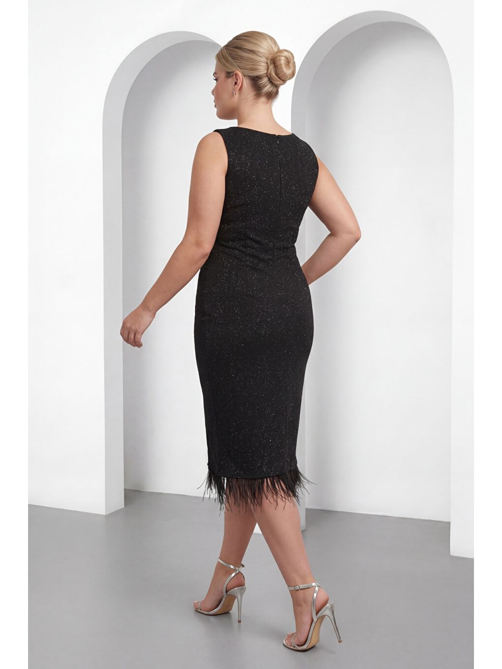 Kadın Siyah Bisiklet Yaka Taşlı Büyük Beden Abiye Elbise-3