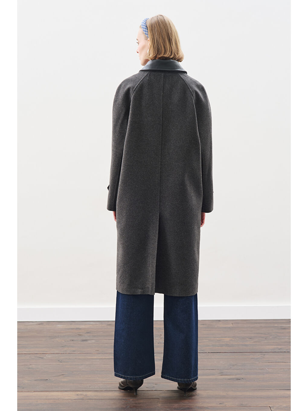 Deri Detaylı Kaşe Kaban Antrasit-5