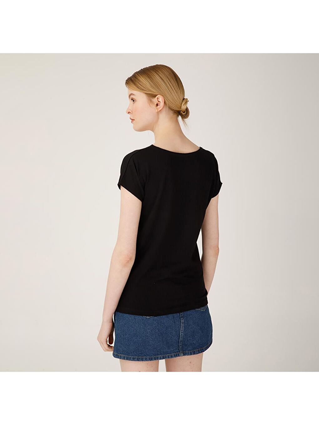 Siyah Owl and City Kadın T-Shirt-6