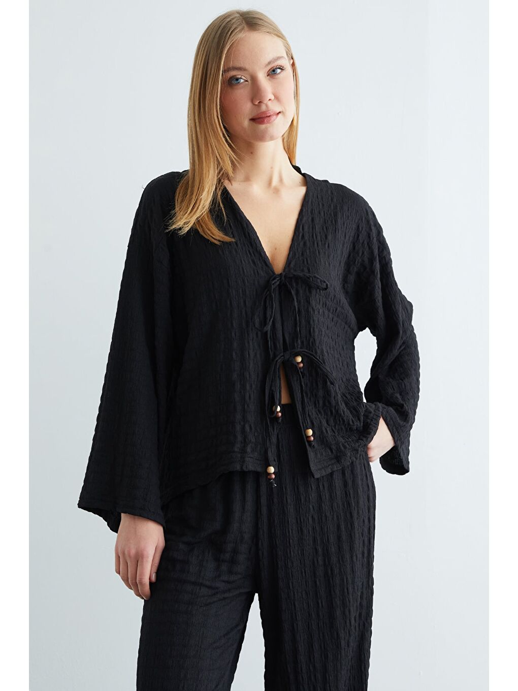 Siyah Önden Bağlamalı Dokulu Kimono 2 Li Takım-1