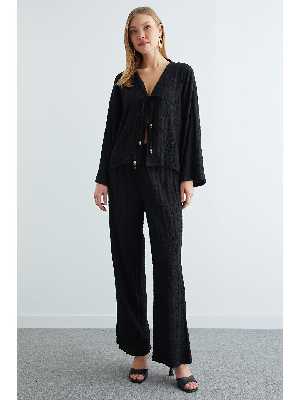 Siyah Önden Bağlamalı Dokulu Kimono 2 Li Takım-2