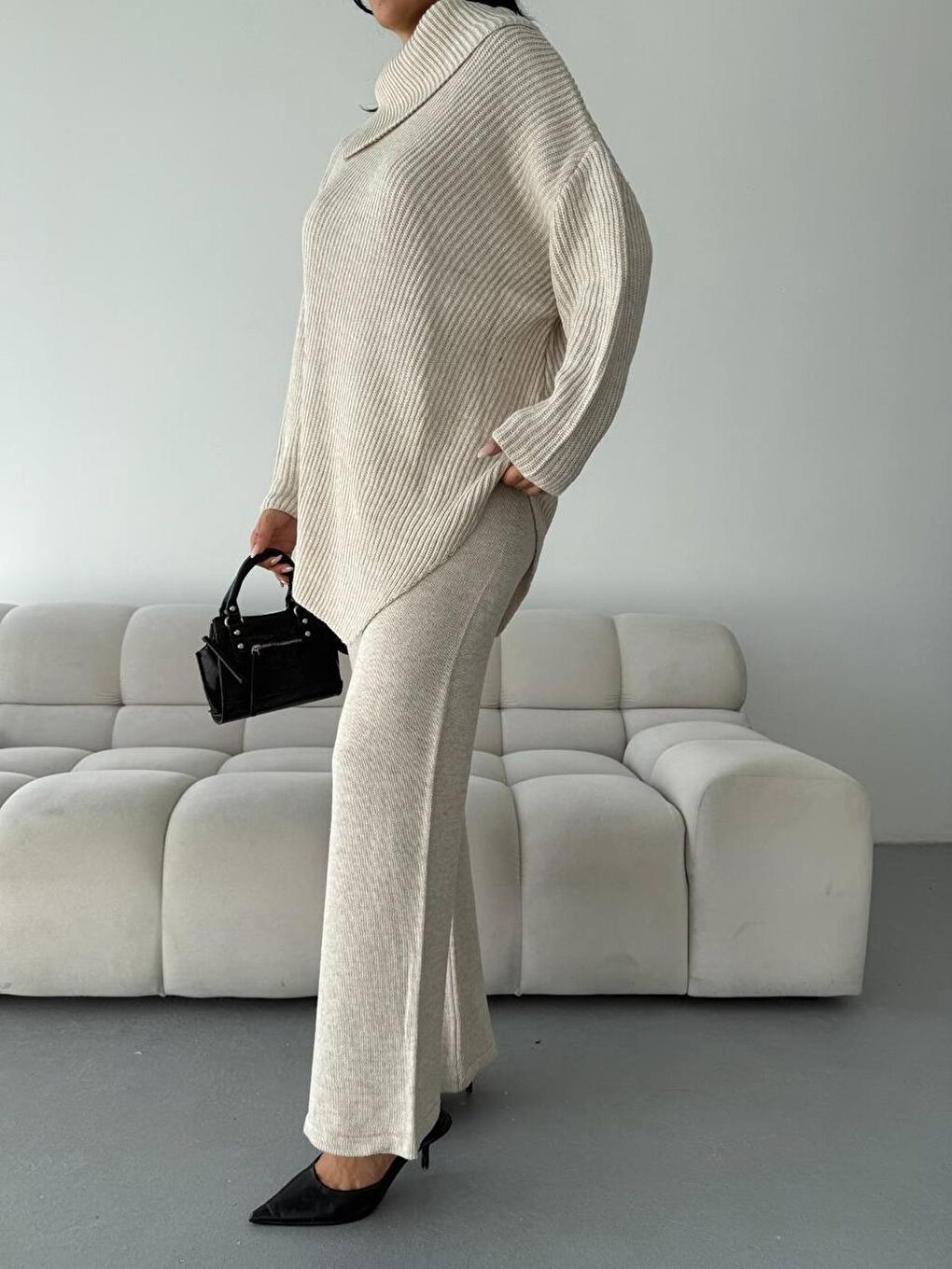 Ekru Şal Yaka Triko Takım-2