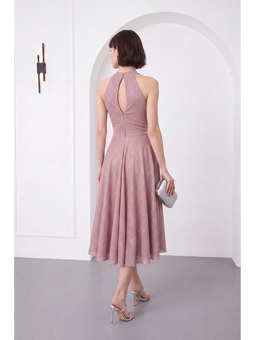 Pembe Kadın Pudra Halter Yaka Simli Midi Kloş Abiye Elbise-5