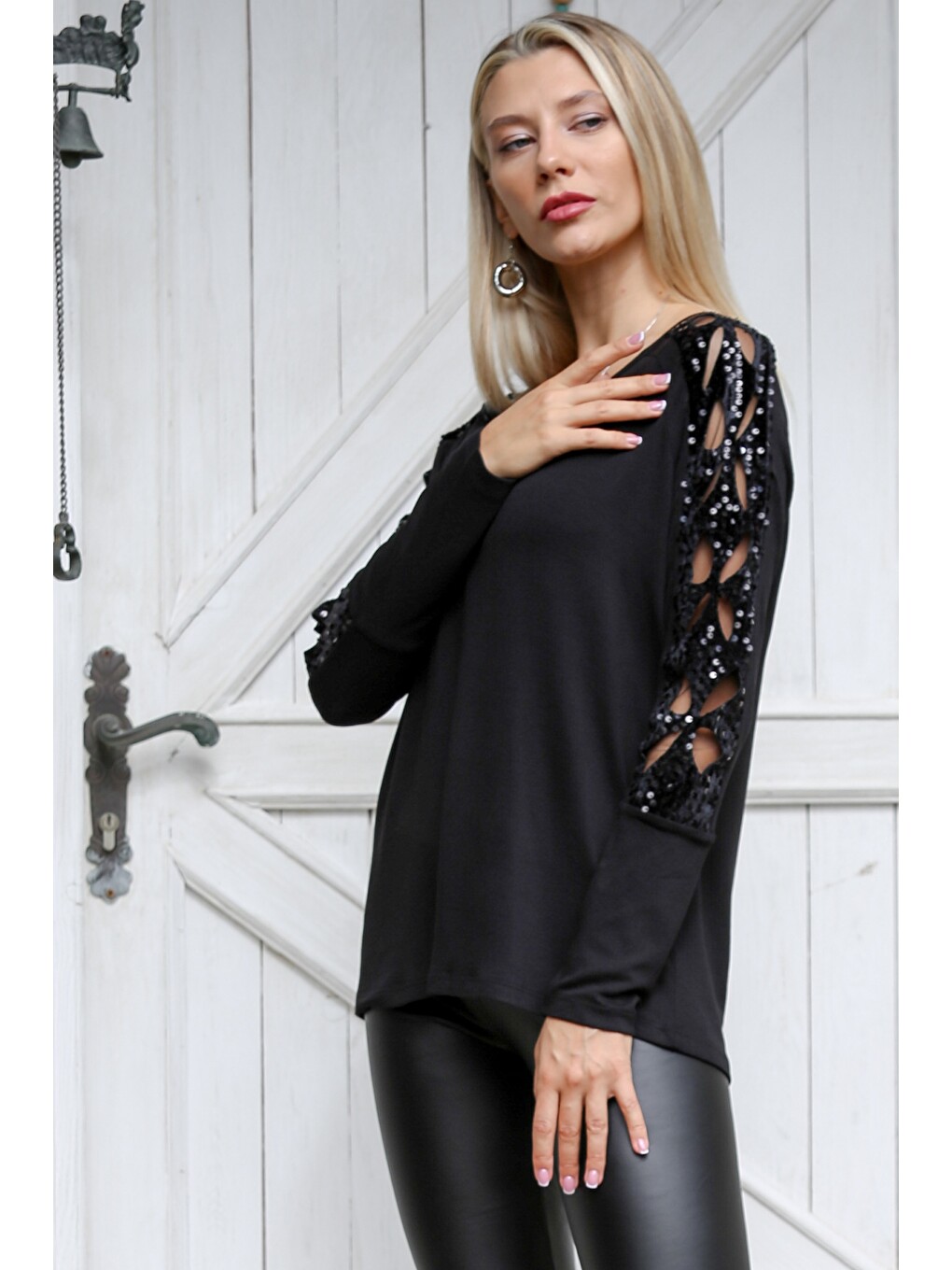 Siyah V Yaka Uzun Kol Payetli Örme Casual Bluz-7