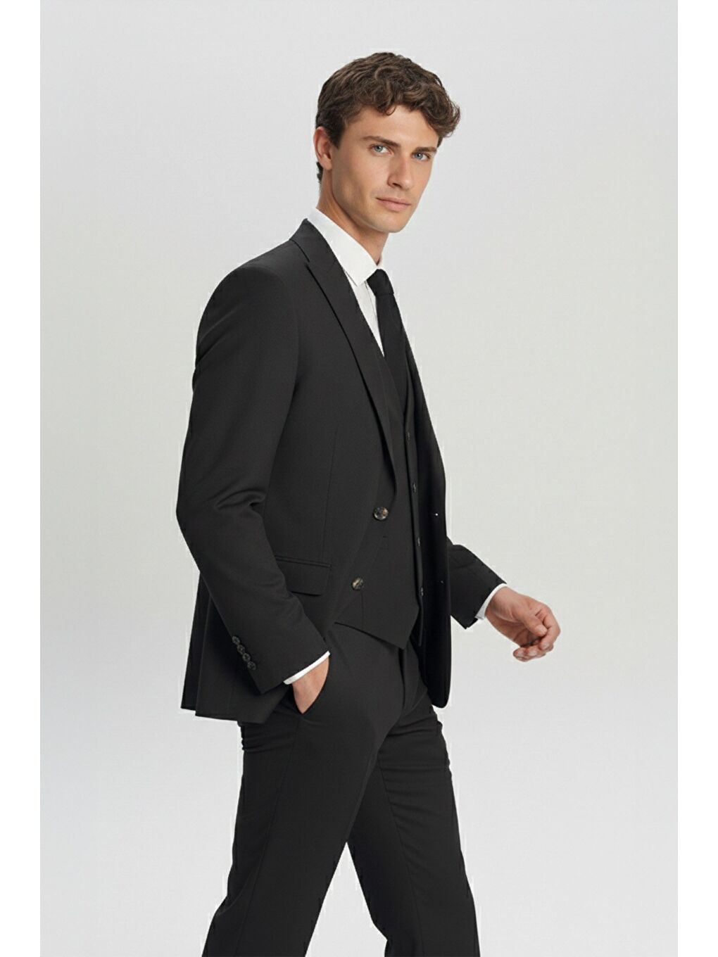 Giotelli Siyah Yelekli Sivri Yaka 6 Drop Takım Elbise-1