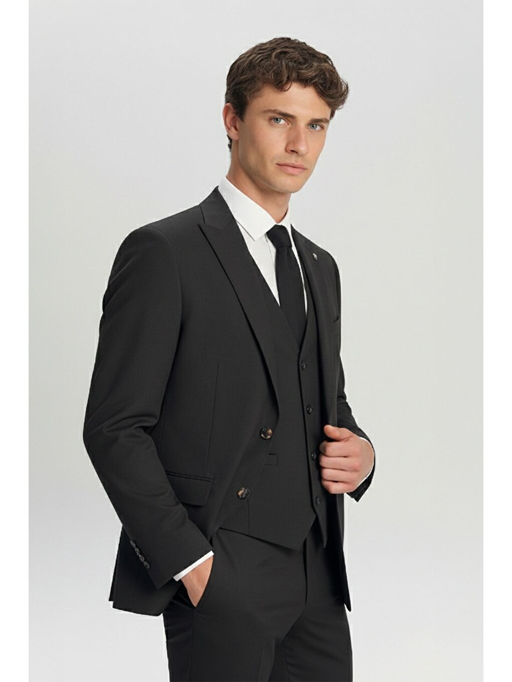 Giotelli Siyah Yelekli Sivri Yaka 6 Drop Takım Elbise-2