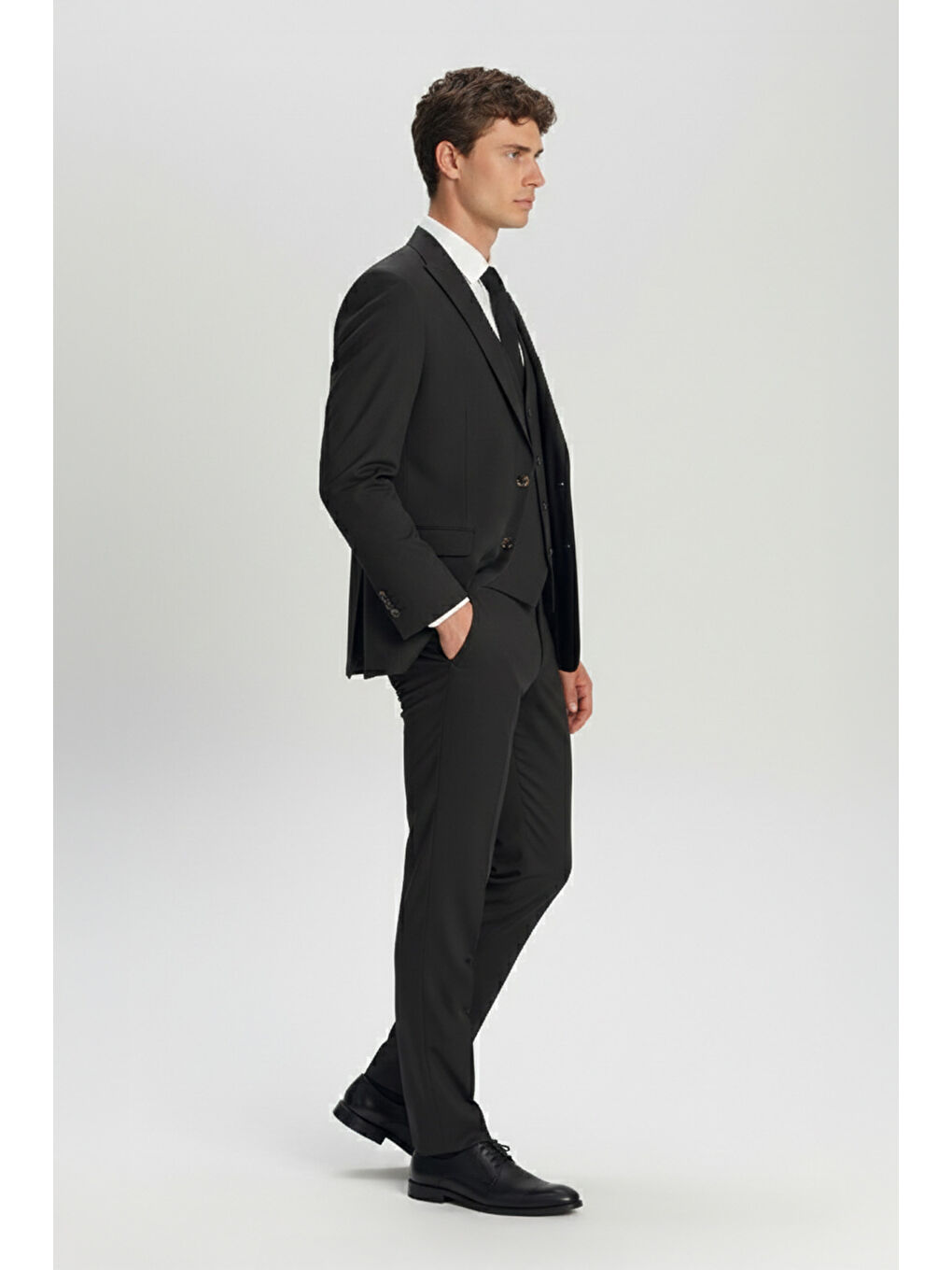 Giotelli Siyah Yelekli Sivri Yaka 6 Drop Takım Elbise-3