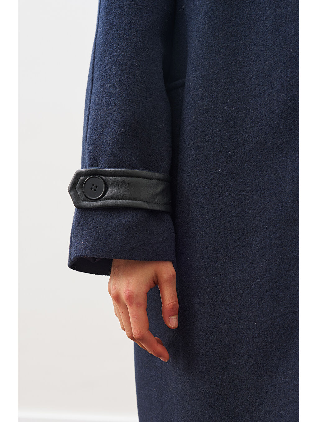 Deri Detaylı Kaşe Kaban Lacivert-6