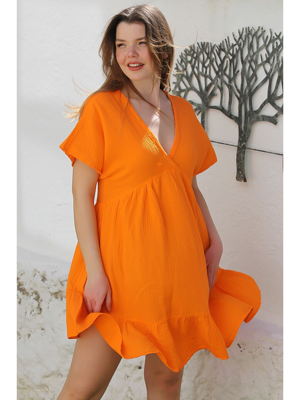 Turuncu Kruvaze Yaka Kısa Kol Yıkamalı Etek Ucu Fırfırlı Casual Müslin Dokuma Elbise 95 51-1