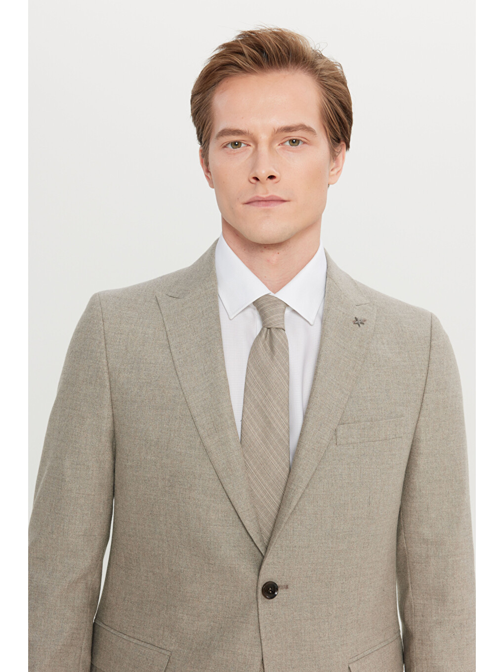 Erkek Bej Yünlü Slim Fit Dar Kesim Kırlangıç Yaka Kapak Cepli Esnek Takım Elbise-3