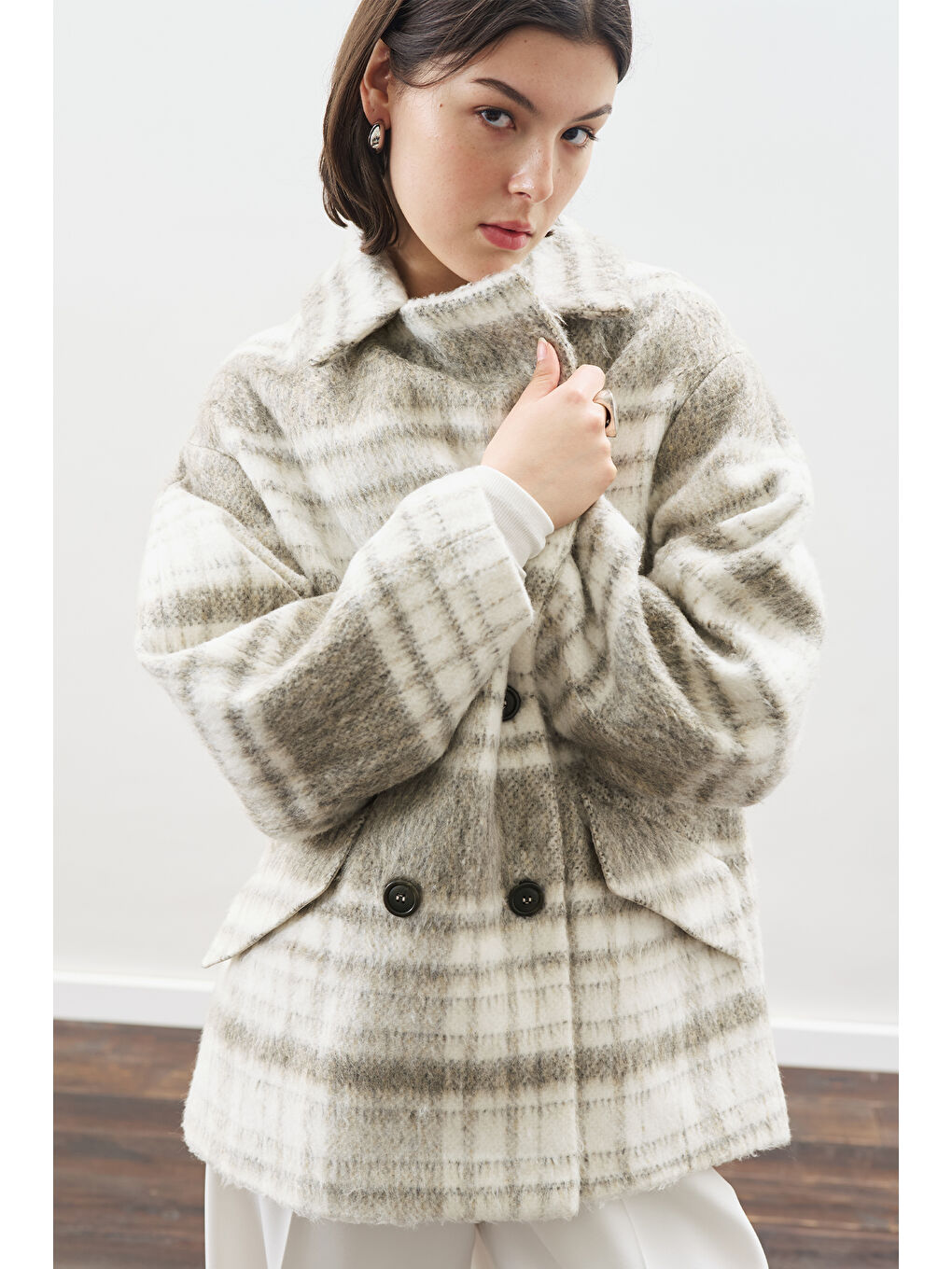 Ekose Desenli Kaşe Yünlü Kaban Bej