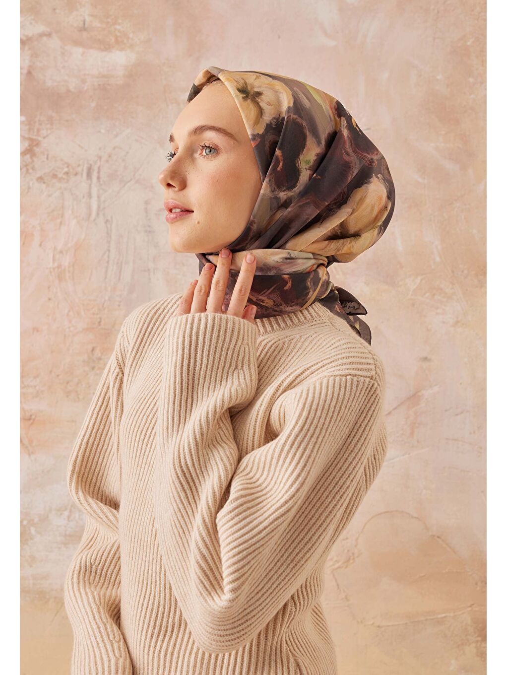 Kahverengi Roslyn Desen Pamuk İpek Eşarp Toprak