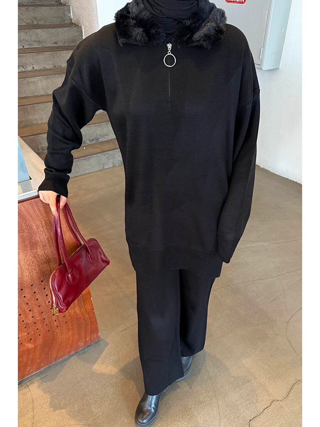 Pelüş Yaka Triko Takım Siyah-2