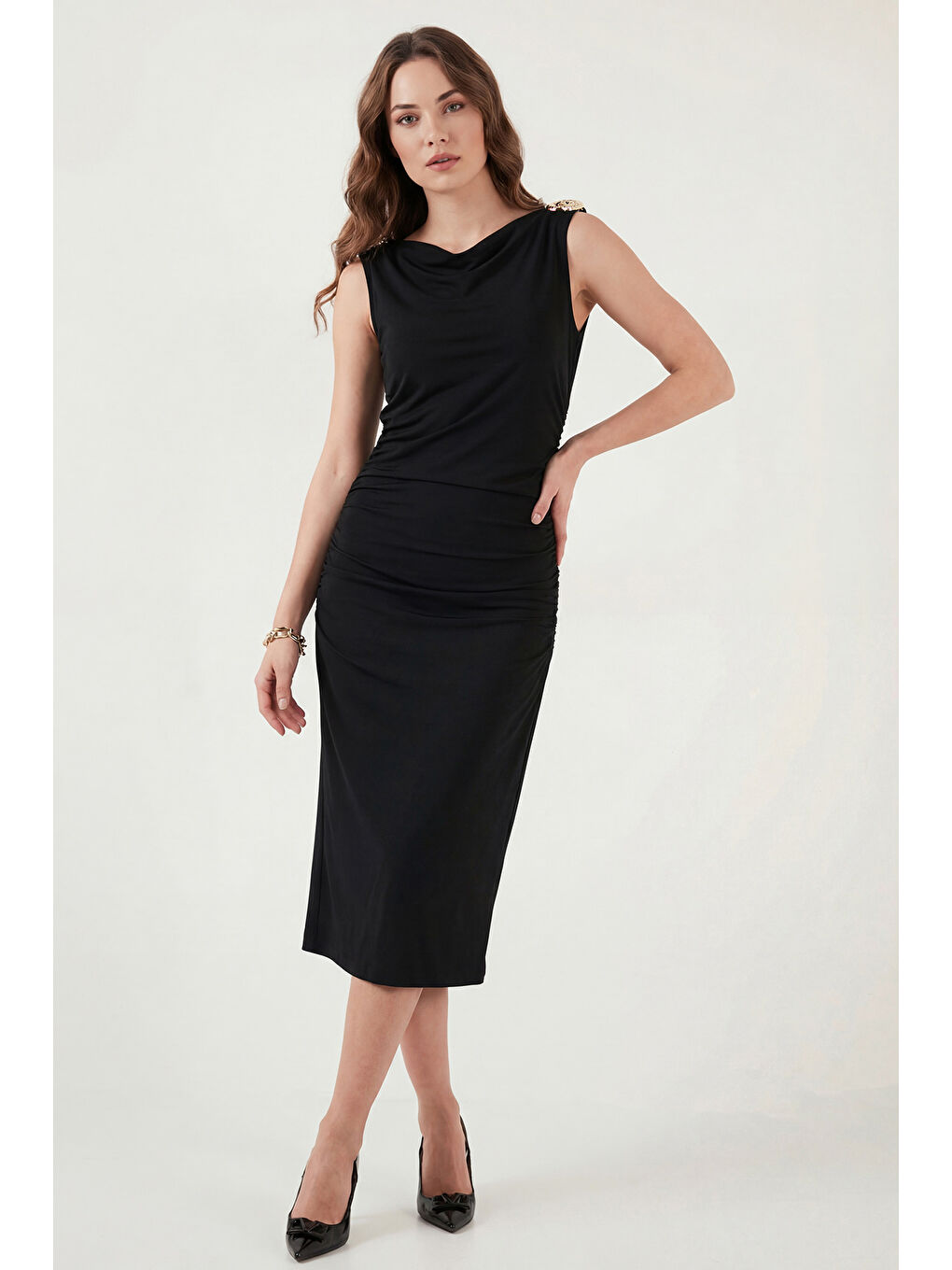 Siyah Midi Boy Degaje Yaka Vücuda Oturan Elbise 6525741-1