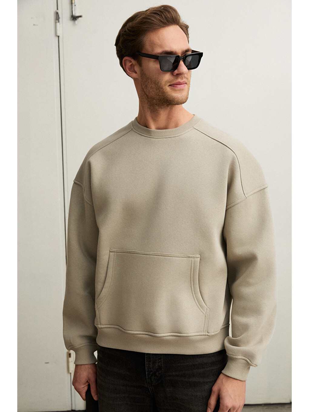 Coyotes Erkek Bisiklet Yaka Kangru Cepli Organik Pamuk Regular Fit Açık Haki Sweatshirt-3
