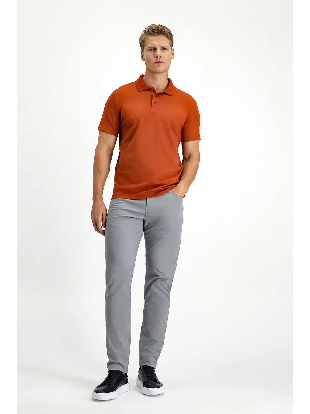 Kahverengi Slim Fit Dar Kesim Pamuklu Polo Yaka Tişört-1