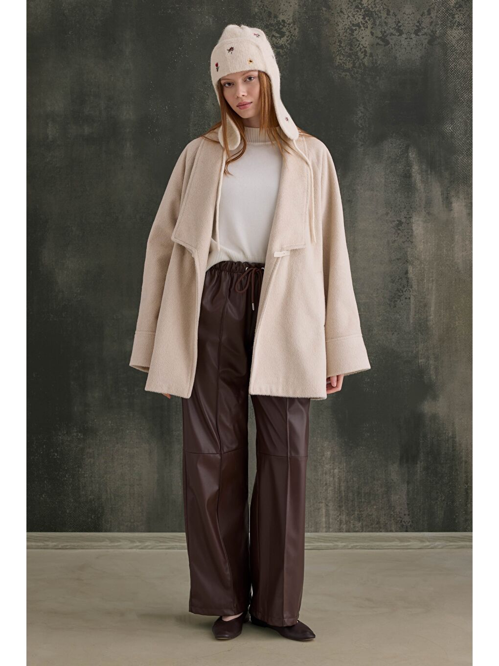 Beyaz Kemer Detaylı Kaban Kemik-2