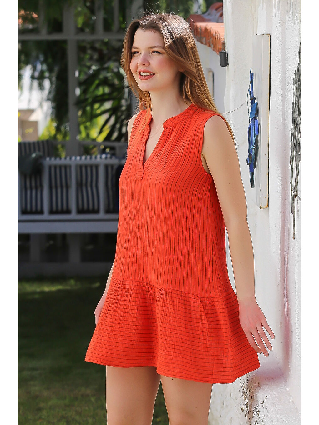 Kırmızı Narçiçeği Hakim Yaka Kolsuz Çizgili Yıkamalı Etek Ucu Fırfırlı Casual Dokuma Elbise 92 50-2