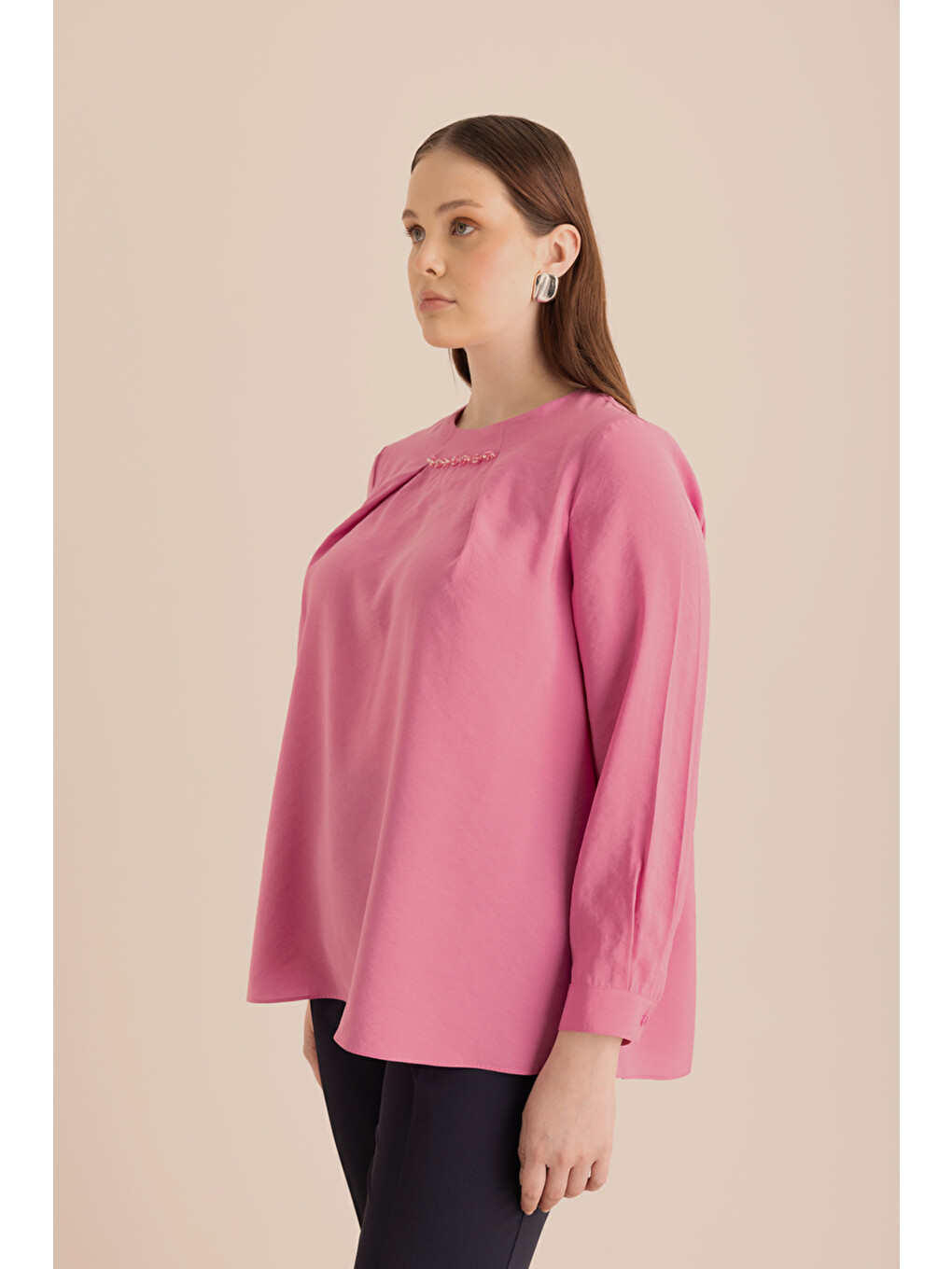 Pembe Yakası Pili ve İşleme Detaylı Dokuma Bluz-5