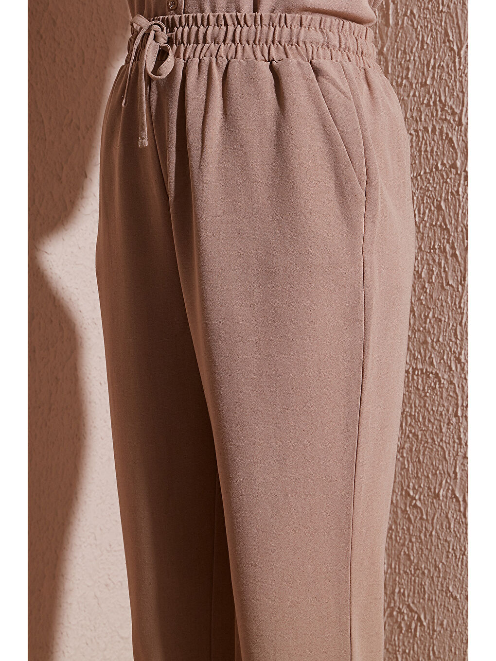 Bej Relaxed Fit Normal Bel Düz Paça Pantolon 25Y0550K1-3