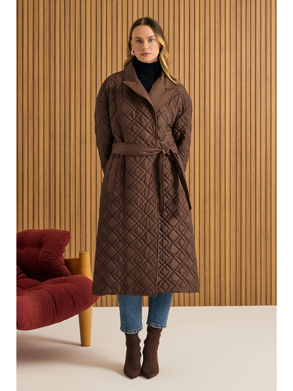 Kahverengi Seyyar Kuşaklı Kapitone Mont-1