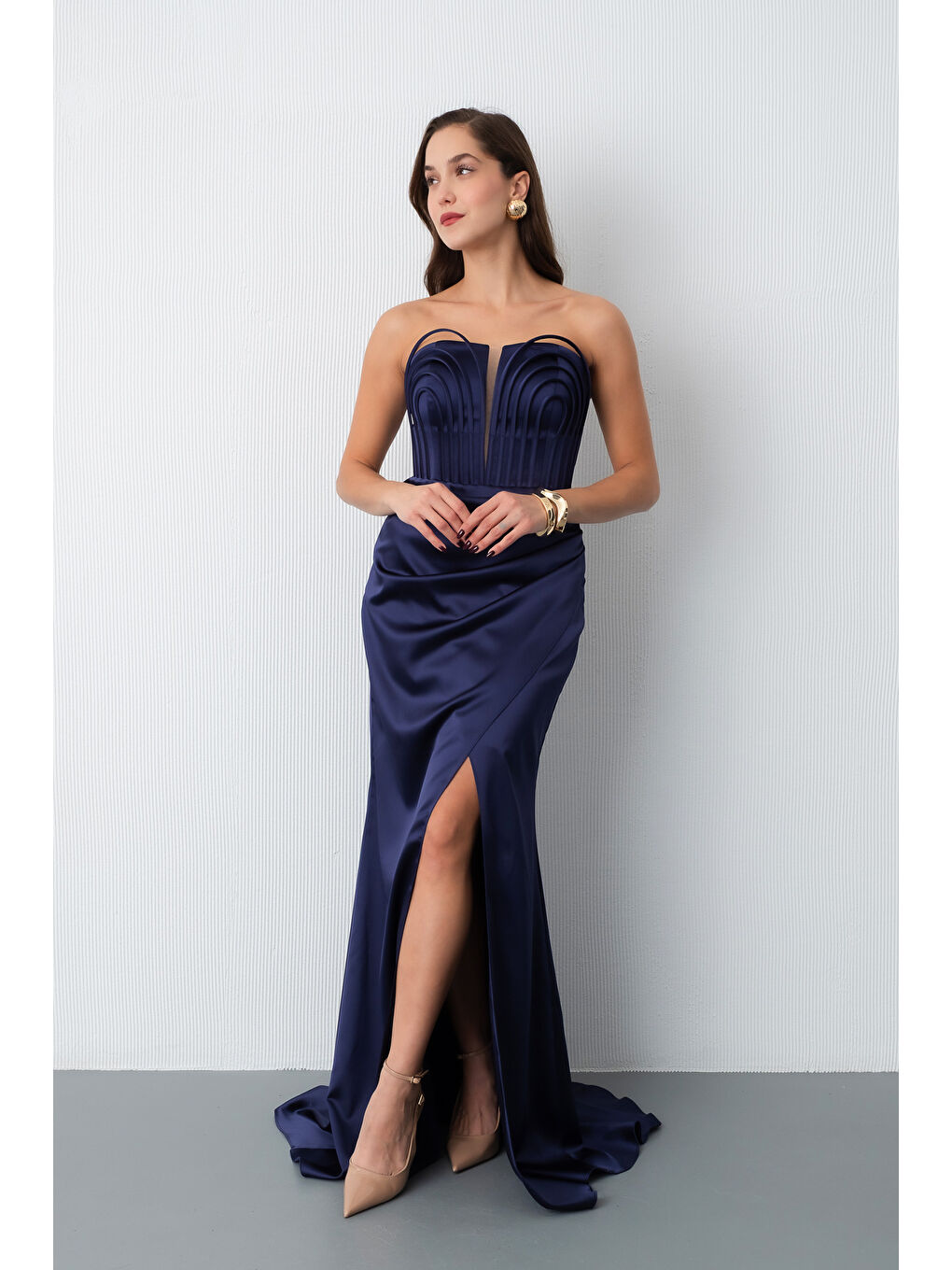 Kadın Lacivert Yaka Detay Saten Uzun Söz Nişan Abiye Elbise