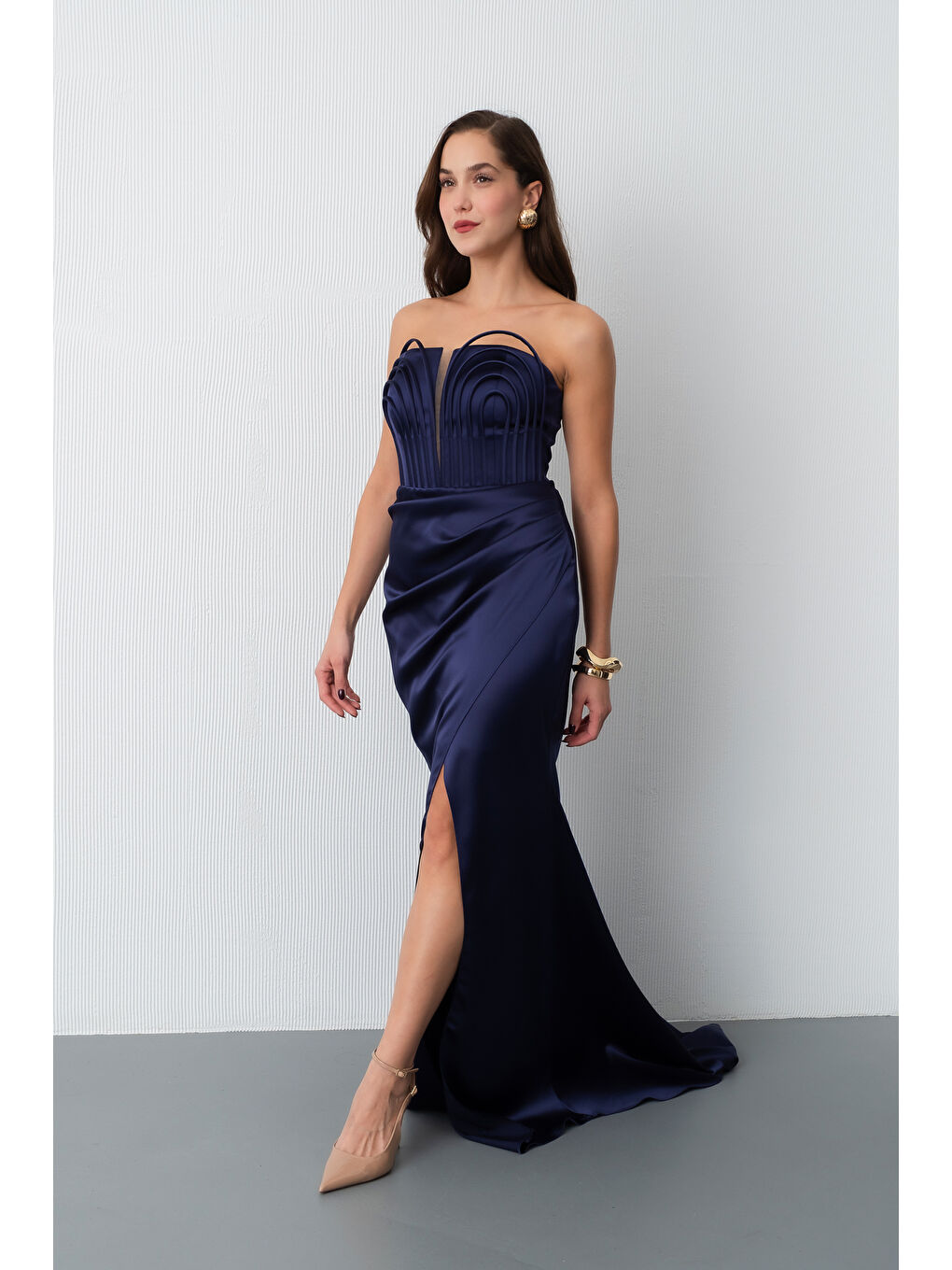 Kadın Lacivert Yaka Detay Saten Uzun Söz Nişan Abiye Elbise-1