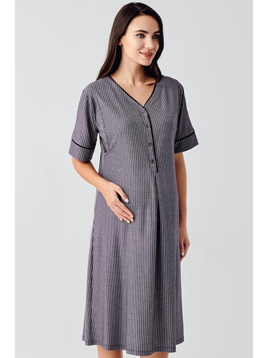 Mor Düğmeli Kısa Kısa Kollu Esnek Viskoz Hamile Gecelik 14128-1